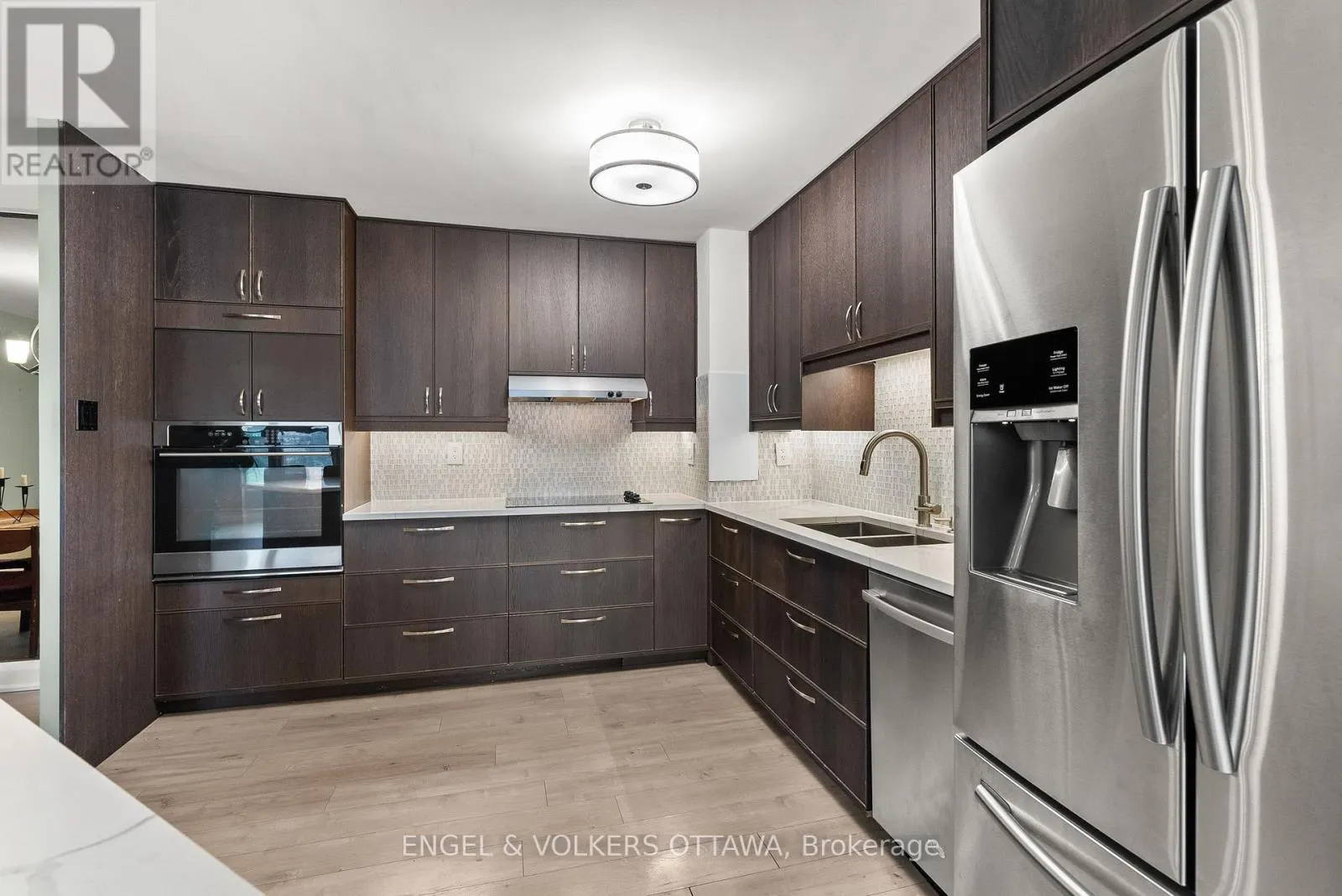 1006 - 2951 RIVERSIDE DRIVE