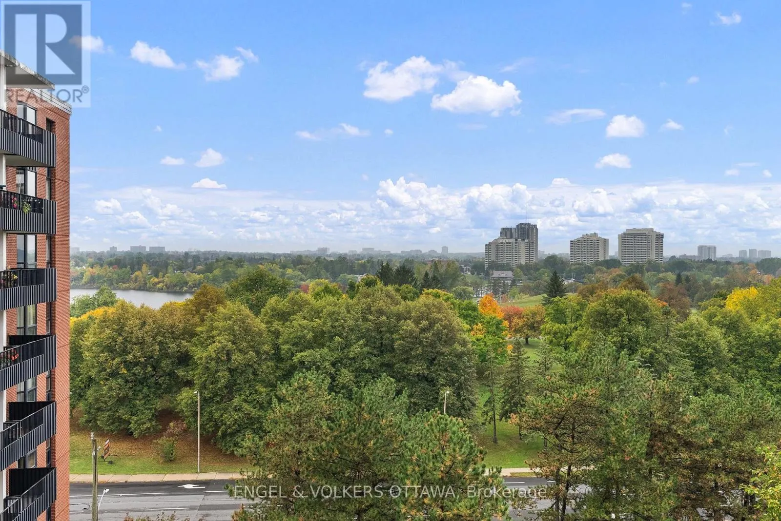 1006 - 2951 RIVERSIDE DRIVE