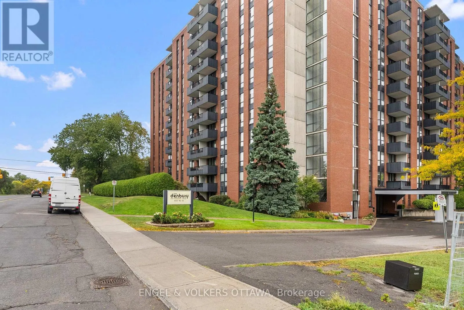 1006 - 2951 RIVERSIDE DRIVE