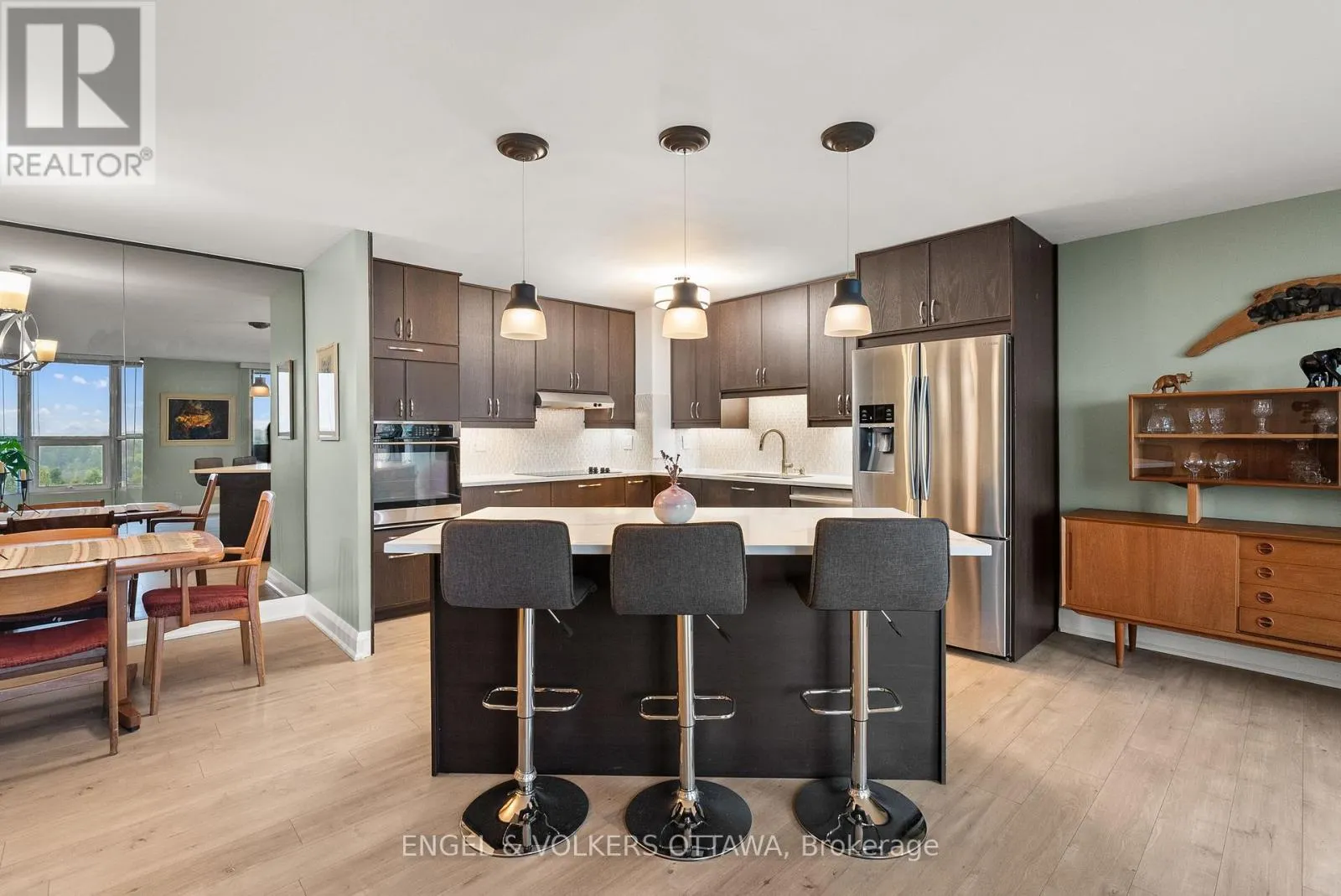 1006 - 2951 RIVERSIDE DRIVE