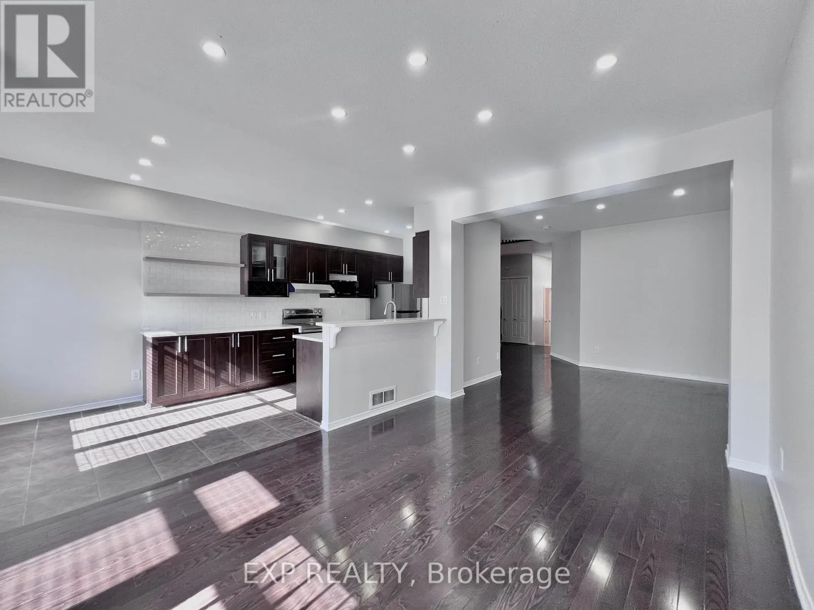 790 NAKINA WAY