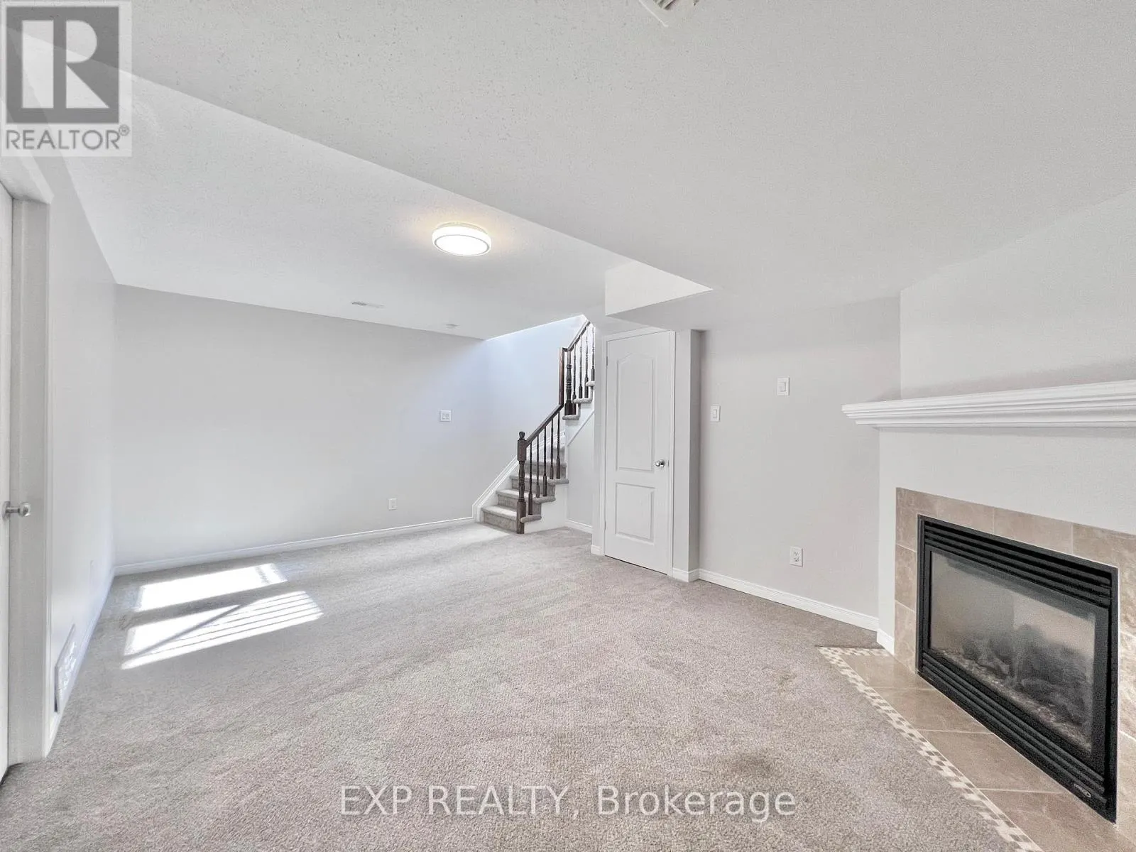 790 NAKINA WAY
