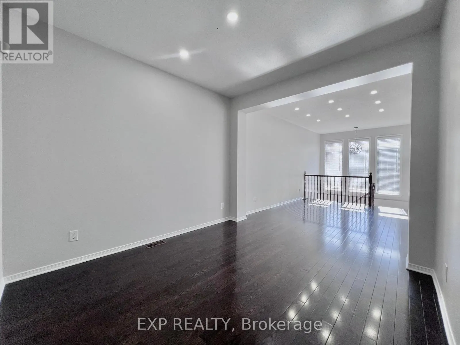 790 NAKINA WAY