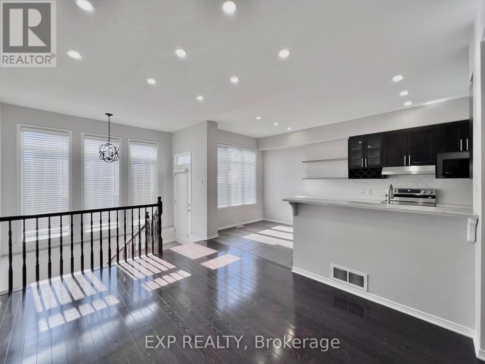 790 NAKINA WAY