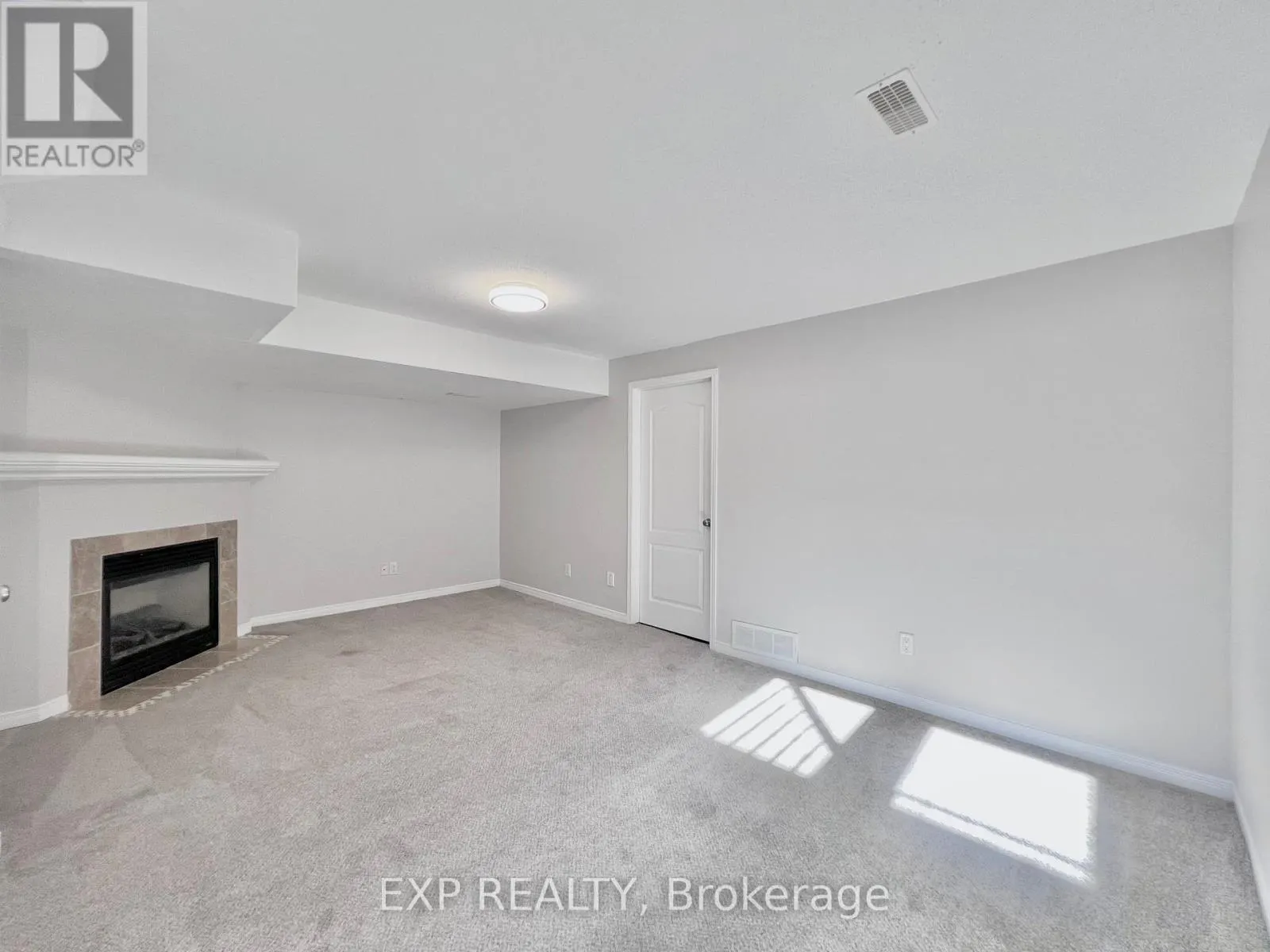 790 NAKINA WAY