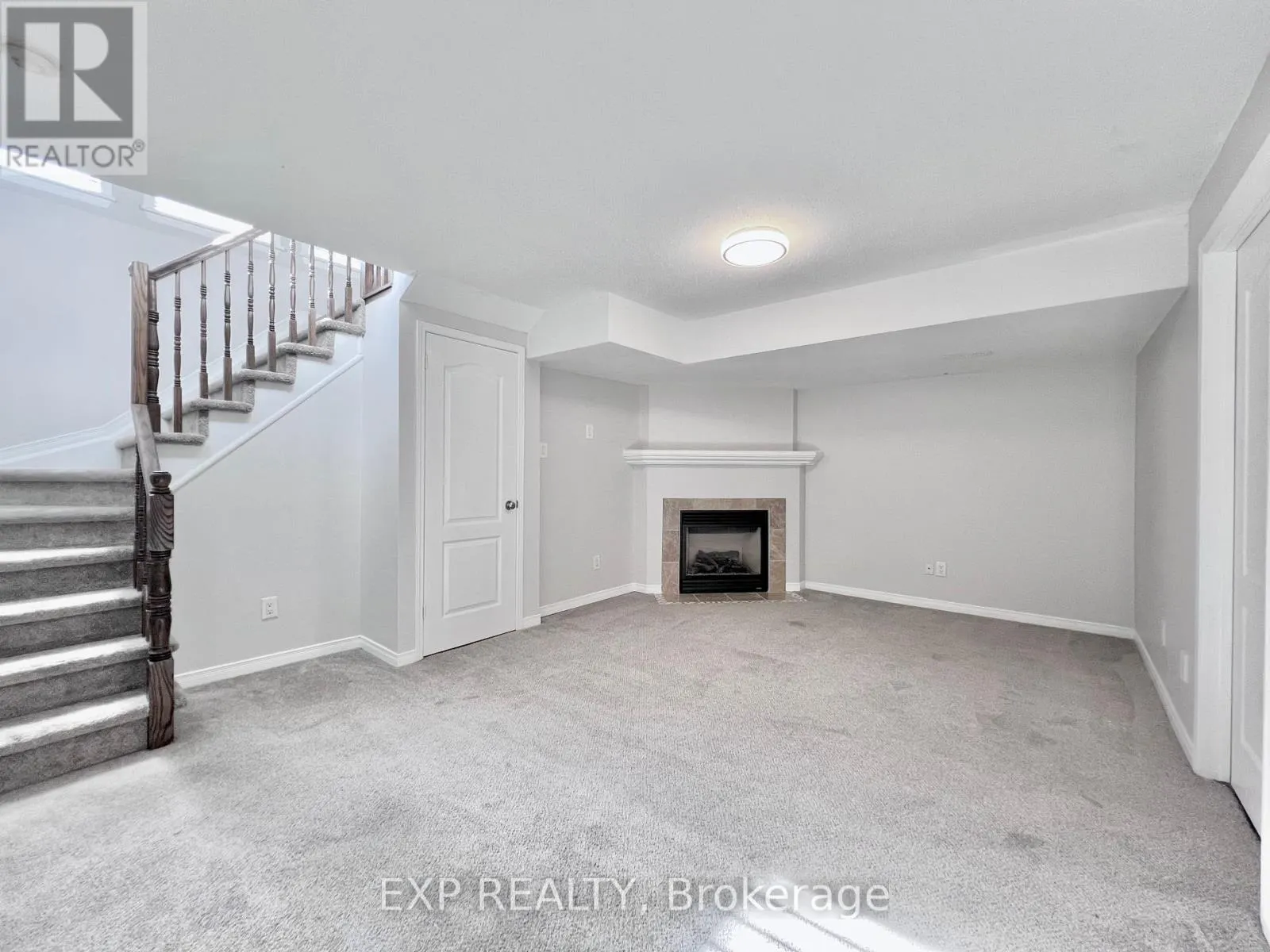 790 NAKINA WAY