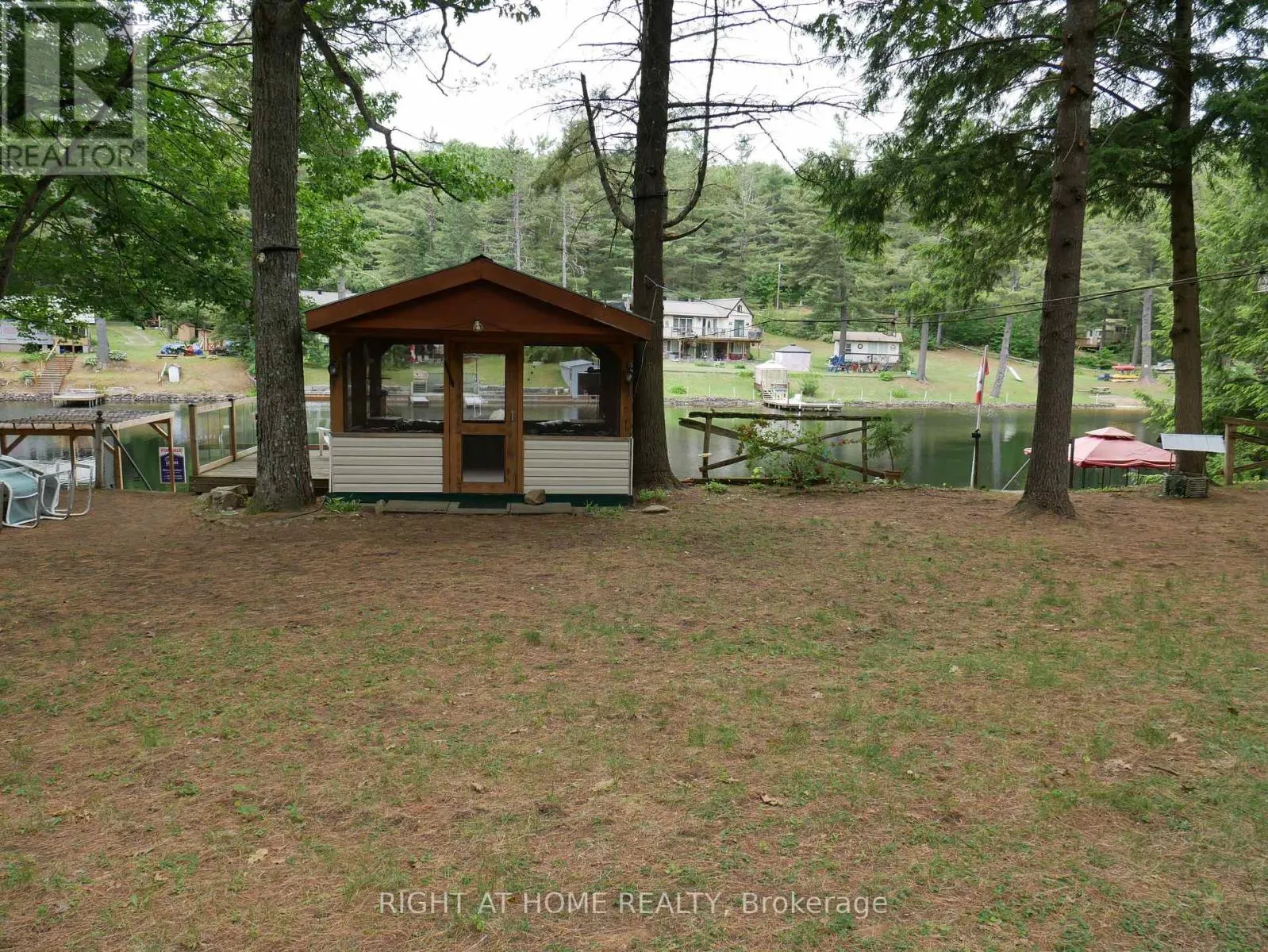 1130 TOWERING OAKS TRAIL W