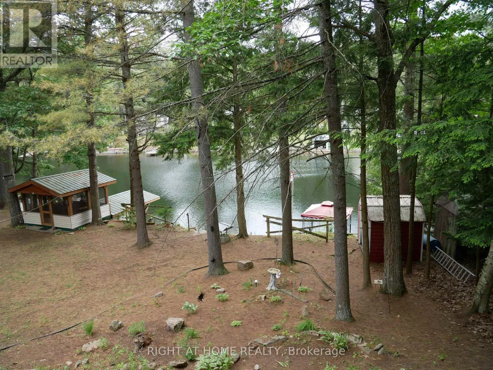 1130 TOWERING OAKS TRAIL W