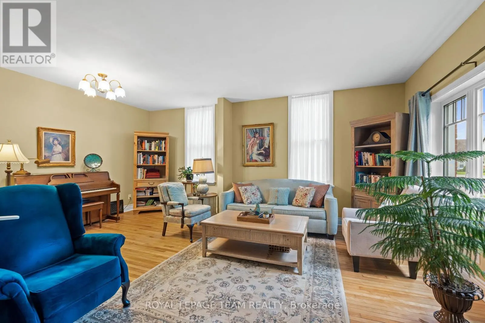 82 LAKE AVENUE E