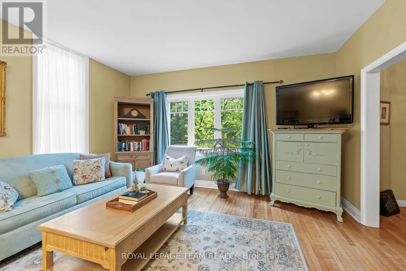 82 LAKE AVENUE E