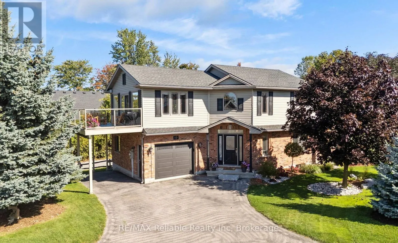 17 HARBOUR COURT