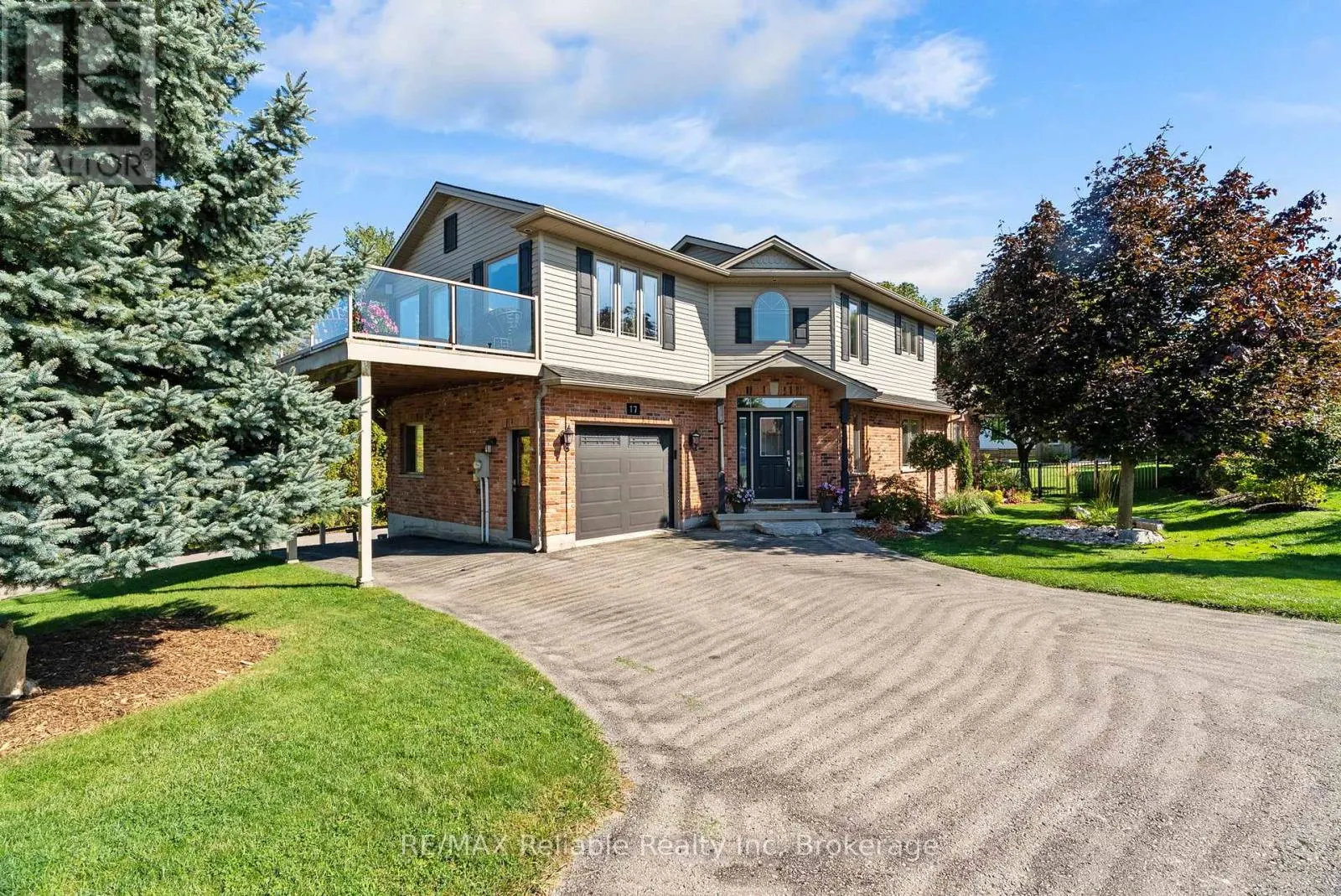 17 HARBOUR COURT