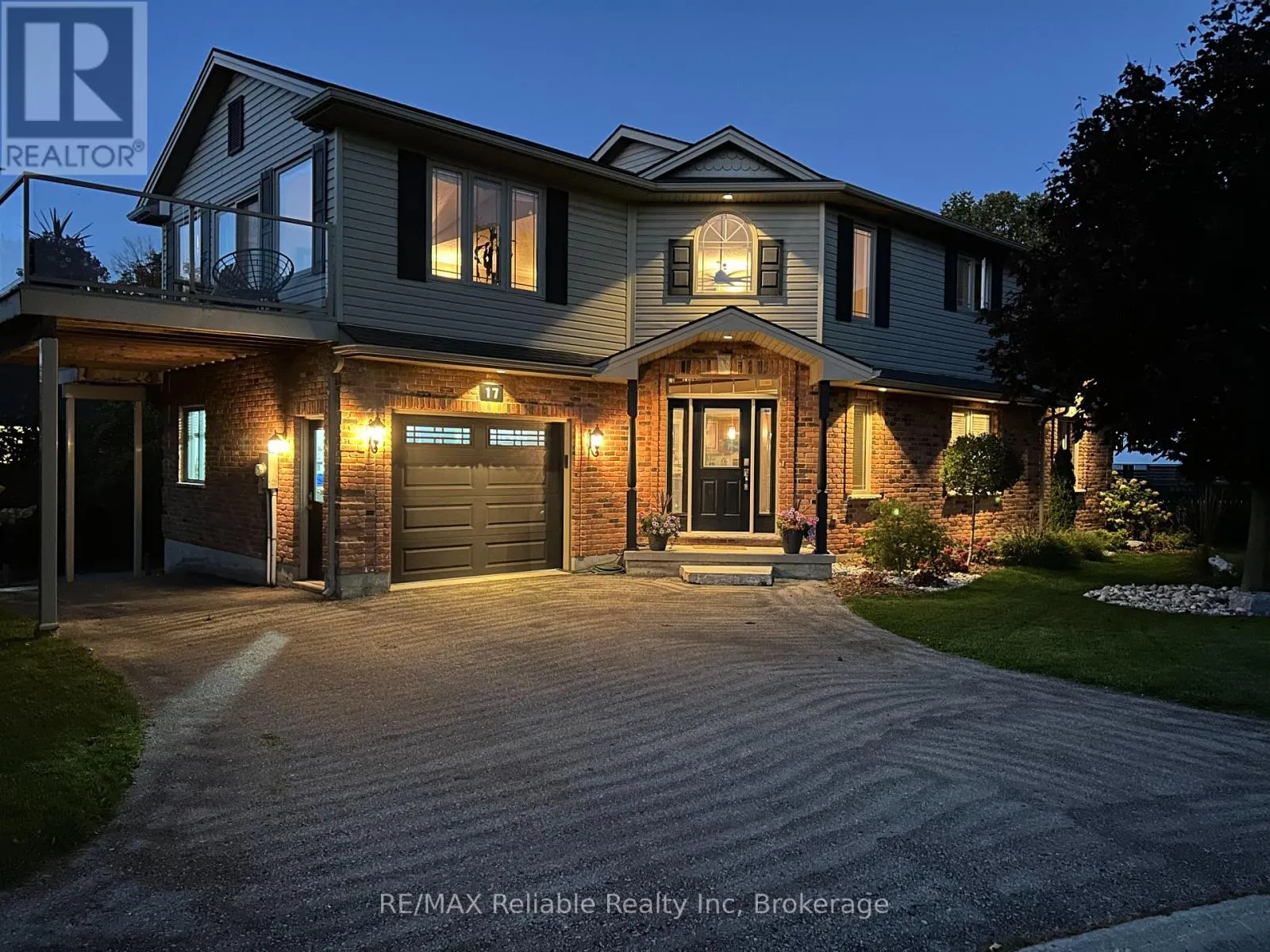 17 HARBOUR COURT