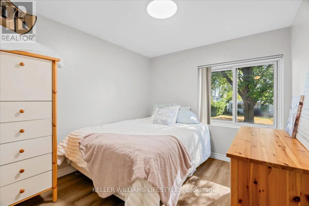 34 STANHOPE CRESCENT