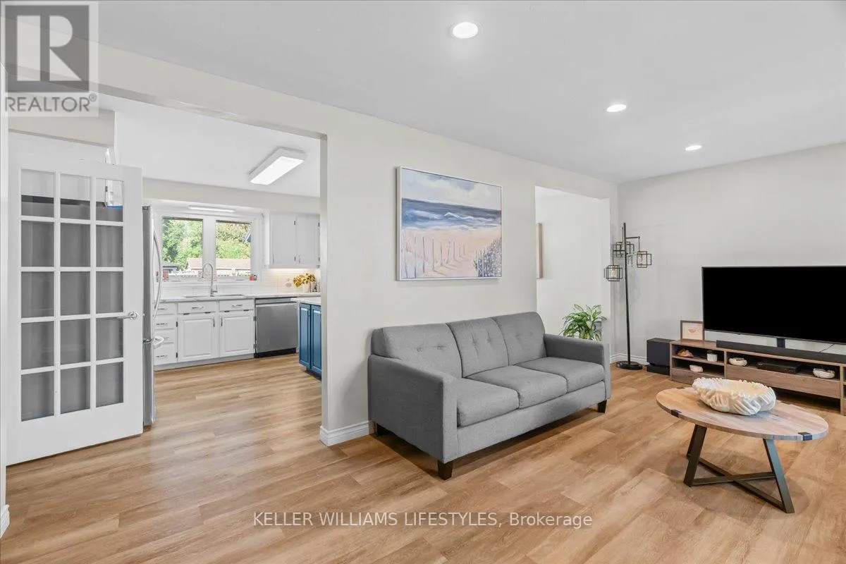 34 STANHOPE CRESCENT