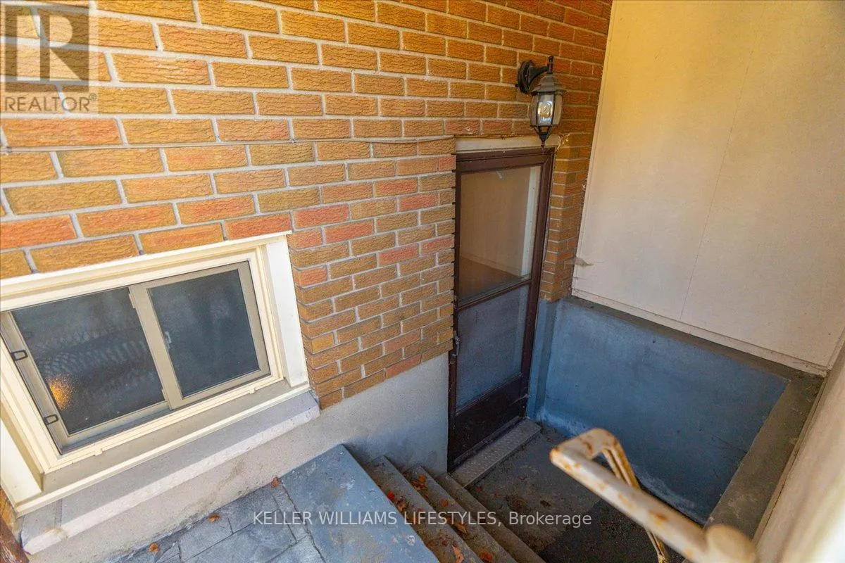 34 STANHOPE CRESCENT