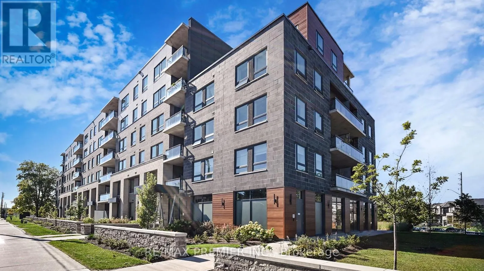 511 - 26 LOWES ROAD W