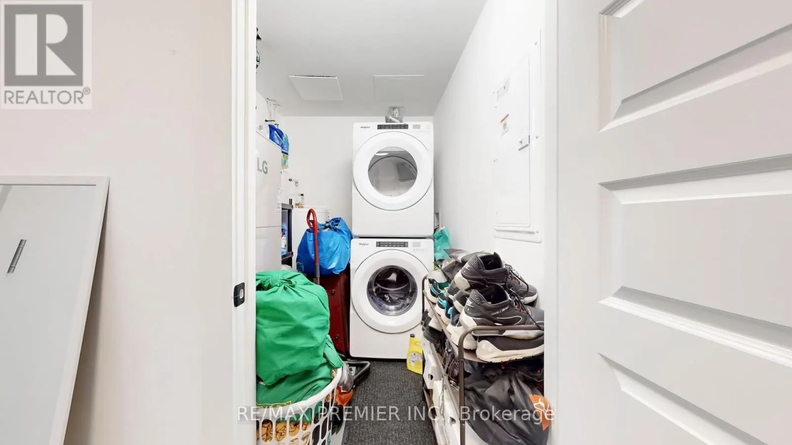 511 - 26 LOWES ROAD W