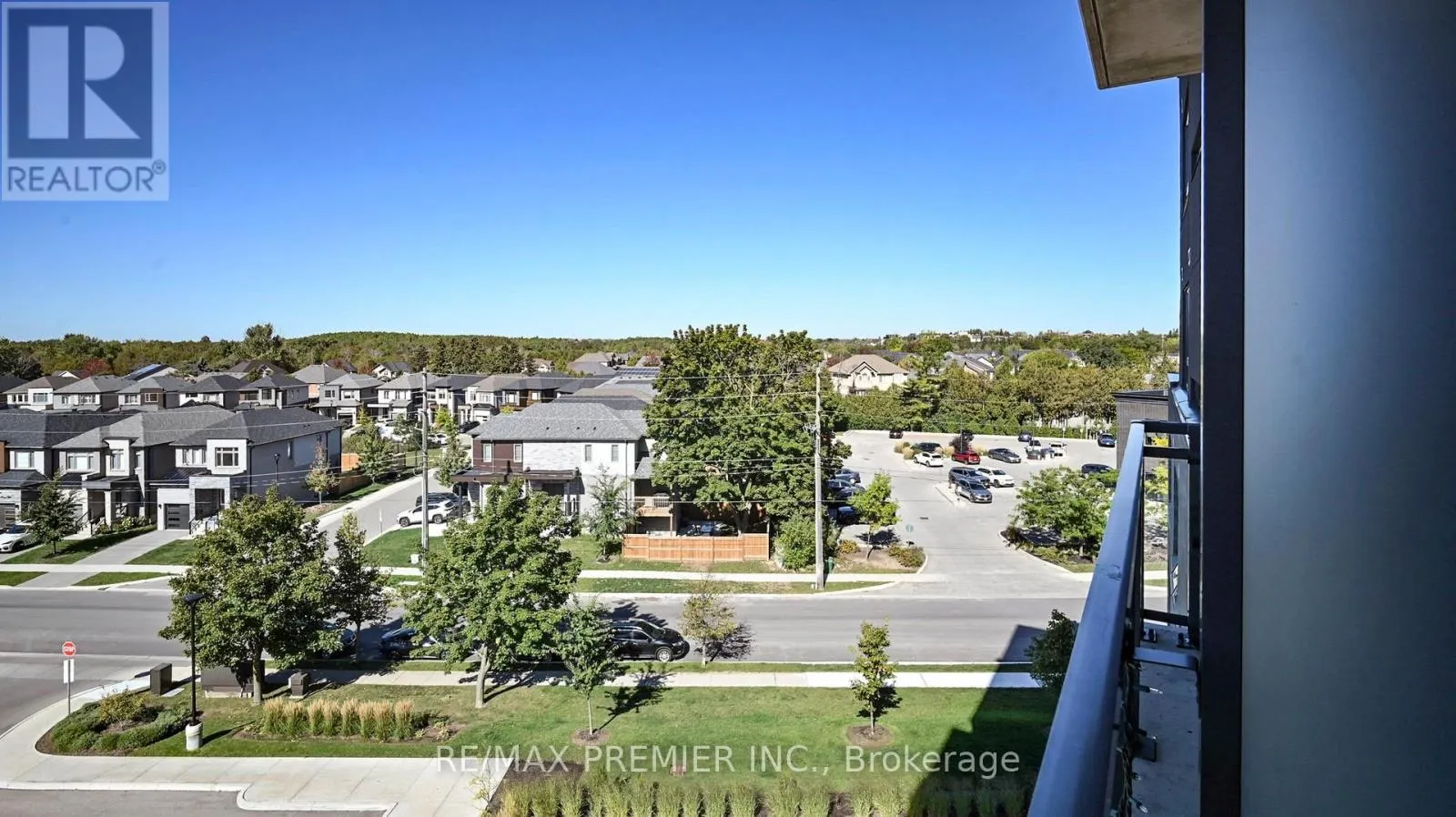 511 - 26 LOWES ROAD W