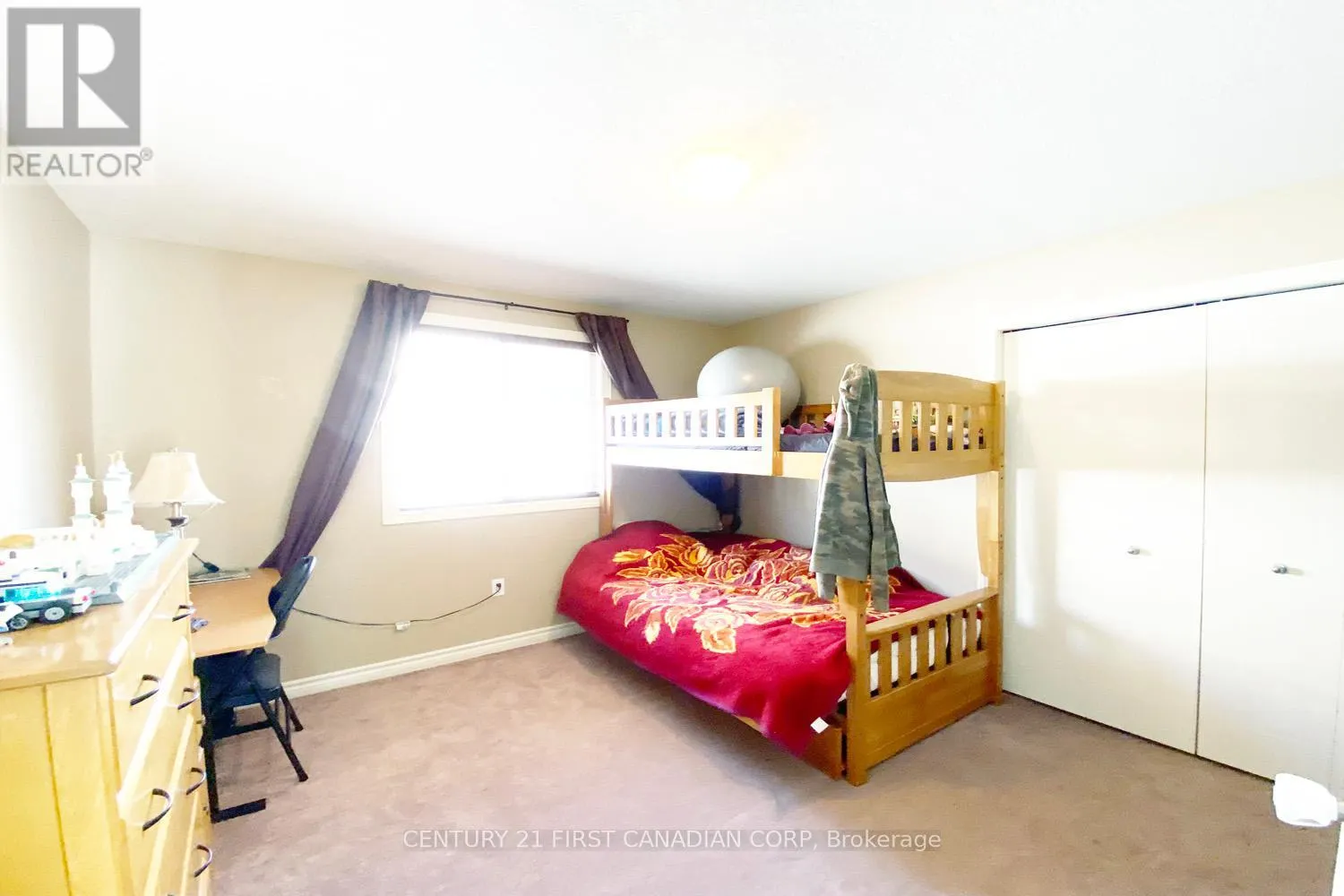 823 OAKCROSSING ROAD