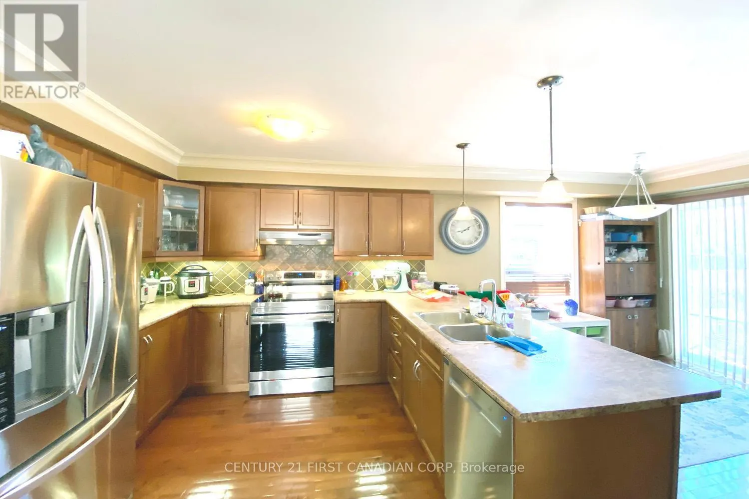 823 OAKCROSSING ROAD