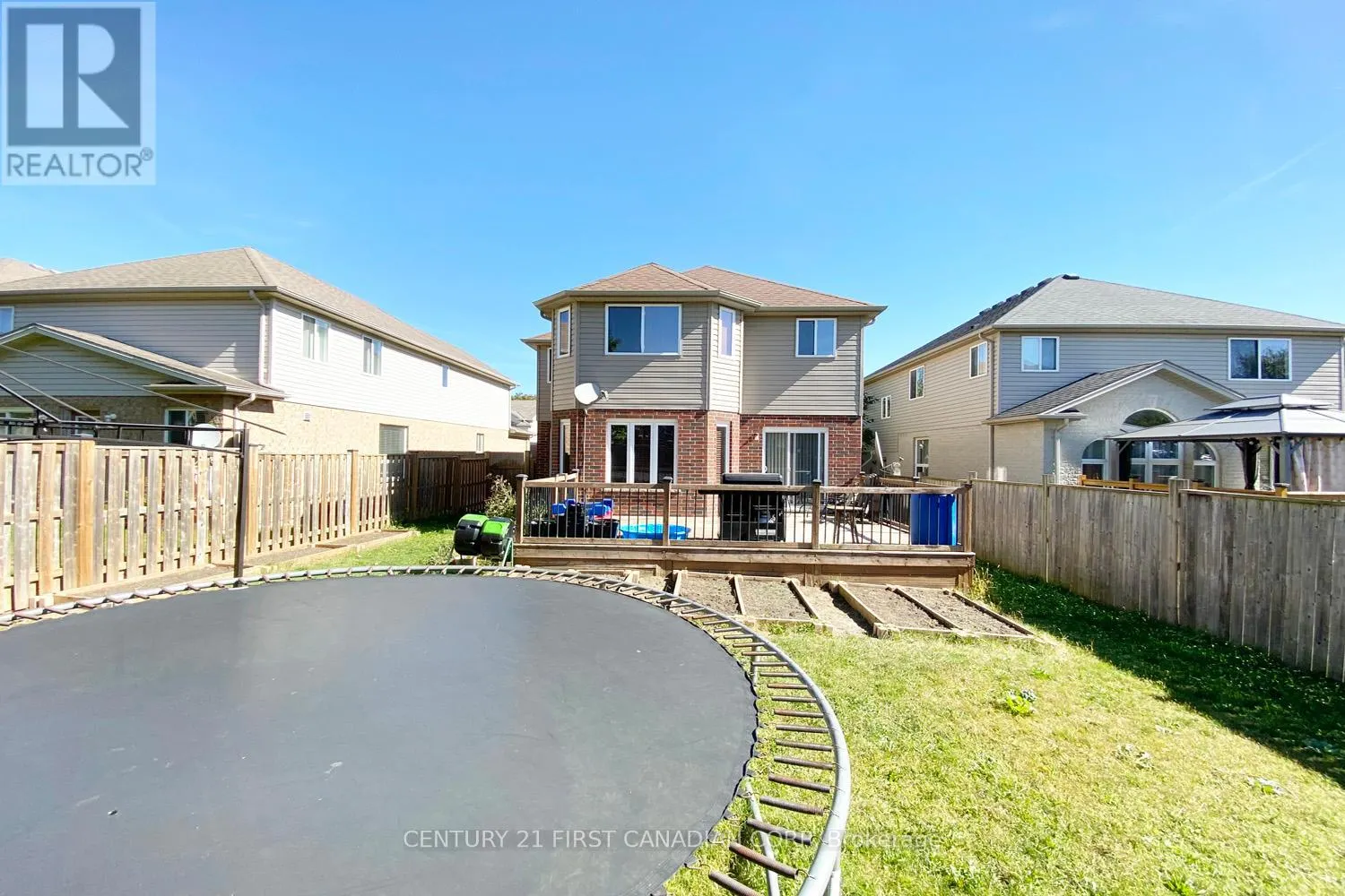 823 OAKCROSSING ROAD