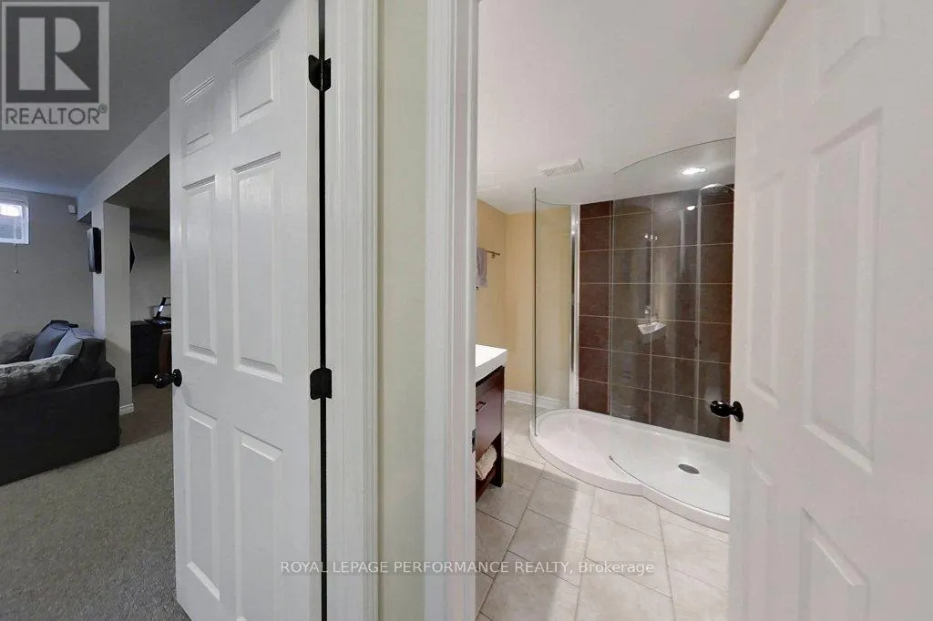 32 CARGROVE PRIVATE