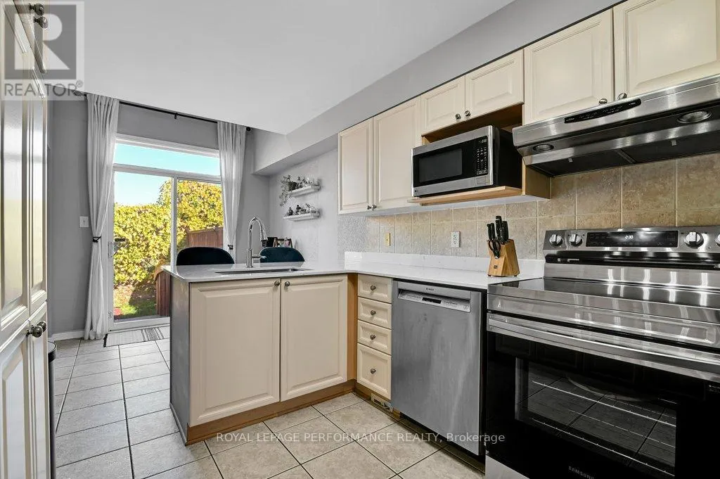 32 CARGROVE PRIVATE