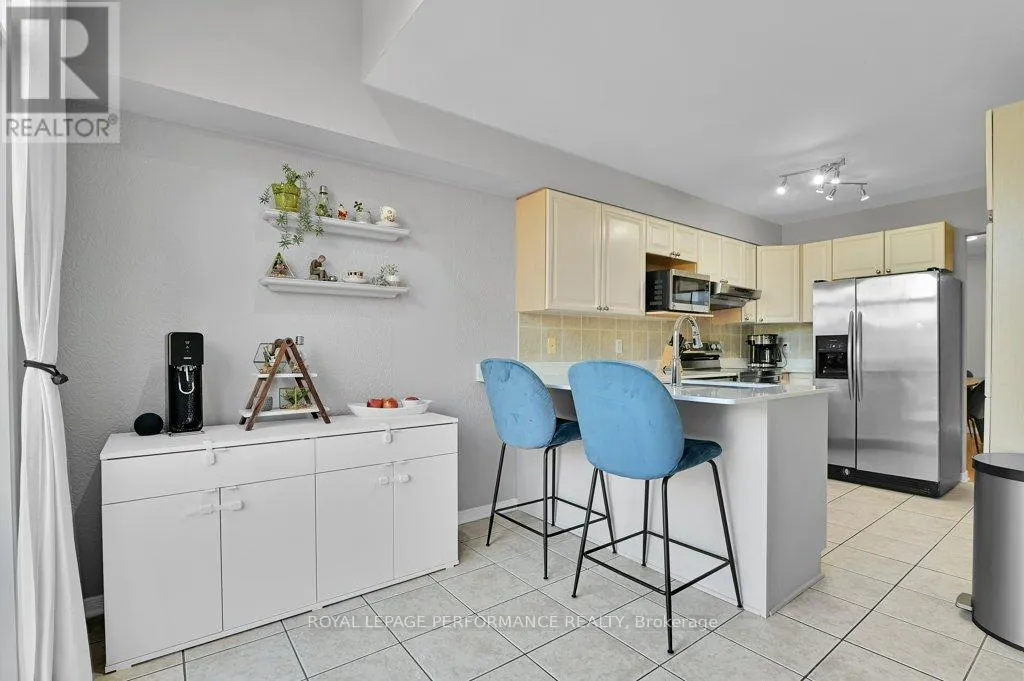 32 CARGROVE PRIVATE