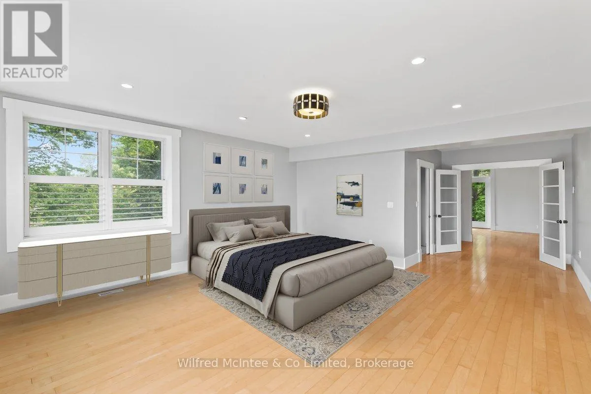 545 ECKFORD AVENUE