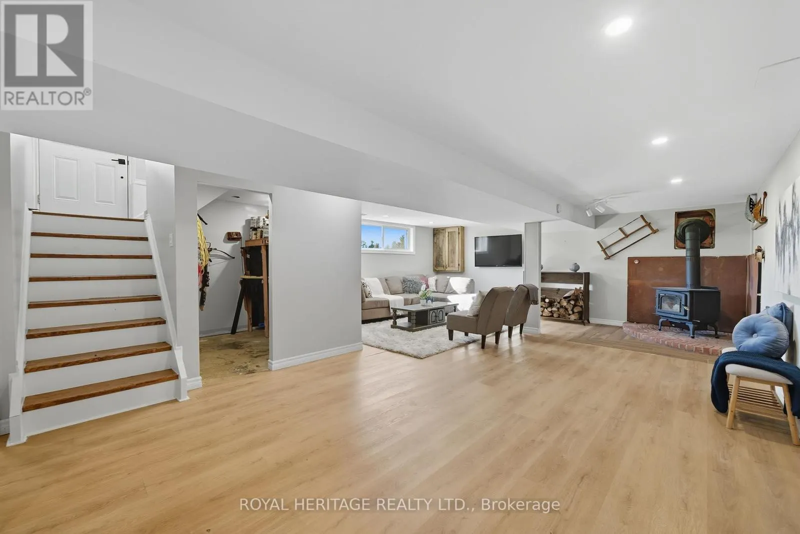 2715 SHELTER VALLEY ROAD
