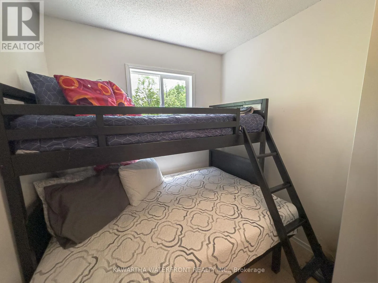 1120 ENGLISH CIRCLE