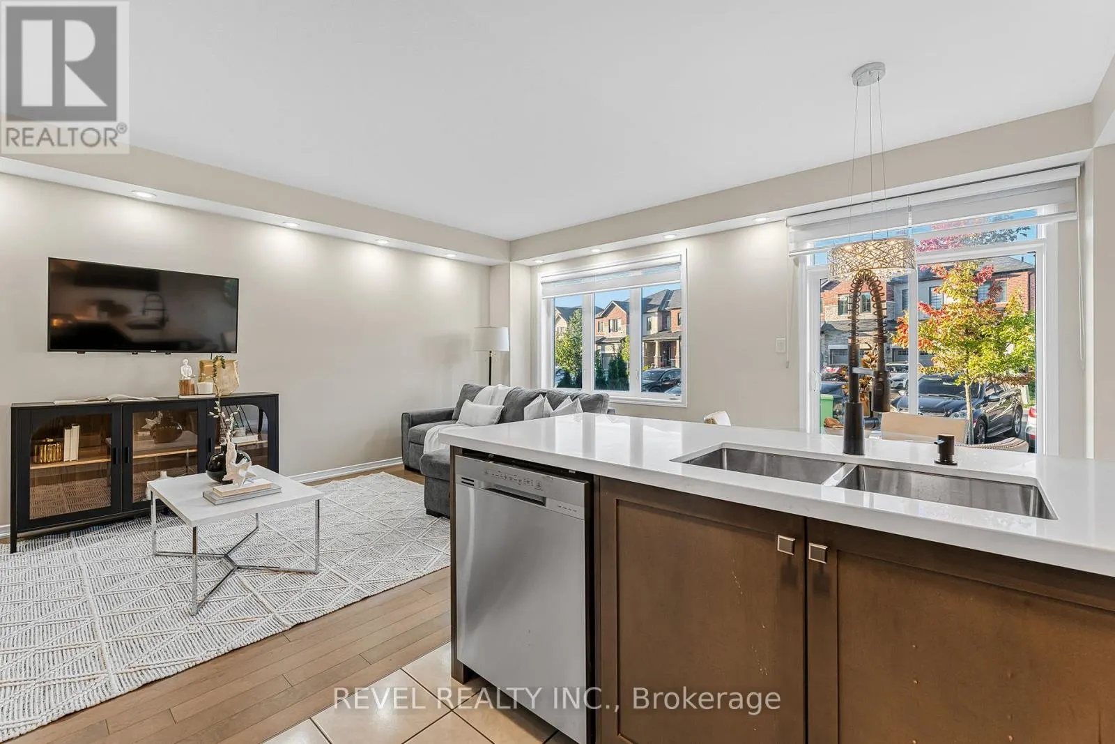 30 - 8273 TULIP TREE DRIVE