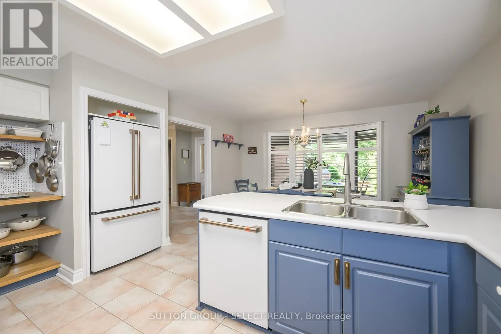 40 QUINELLA DRIVE