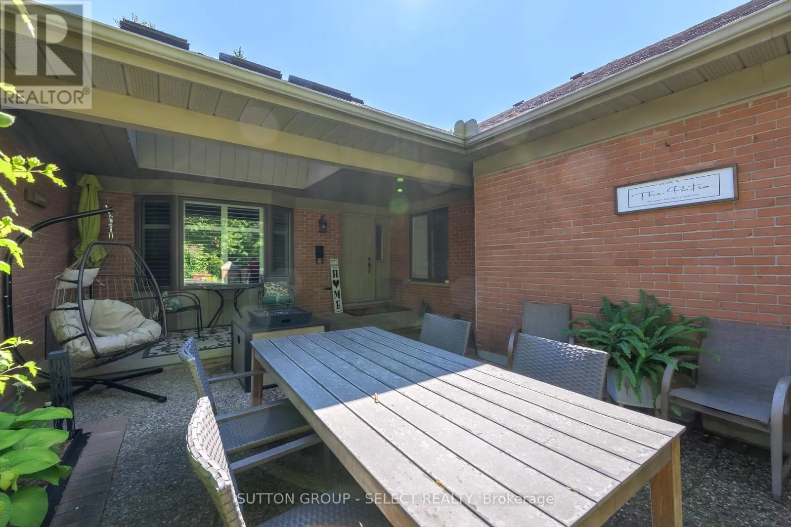 40 QUINELLA DRIVE