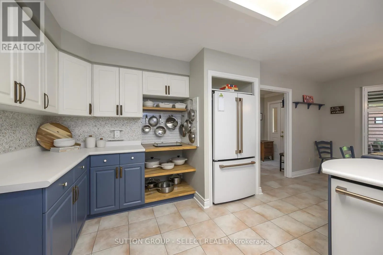 40 QUINELLA DRIVE