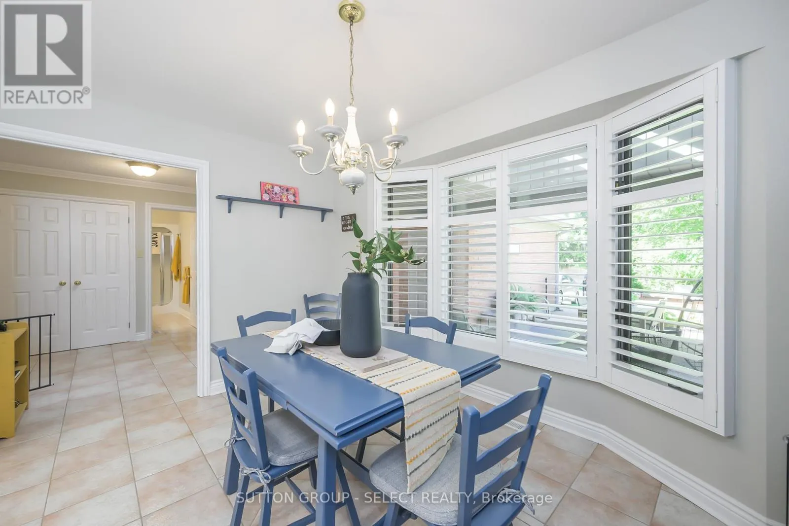 40 QUINELLA DRIVE