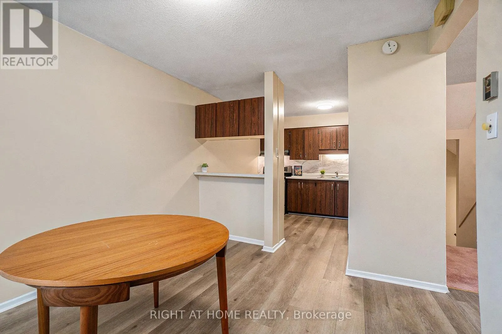 59 - 2939 FAIRLEA CRESCENT