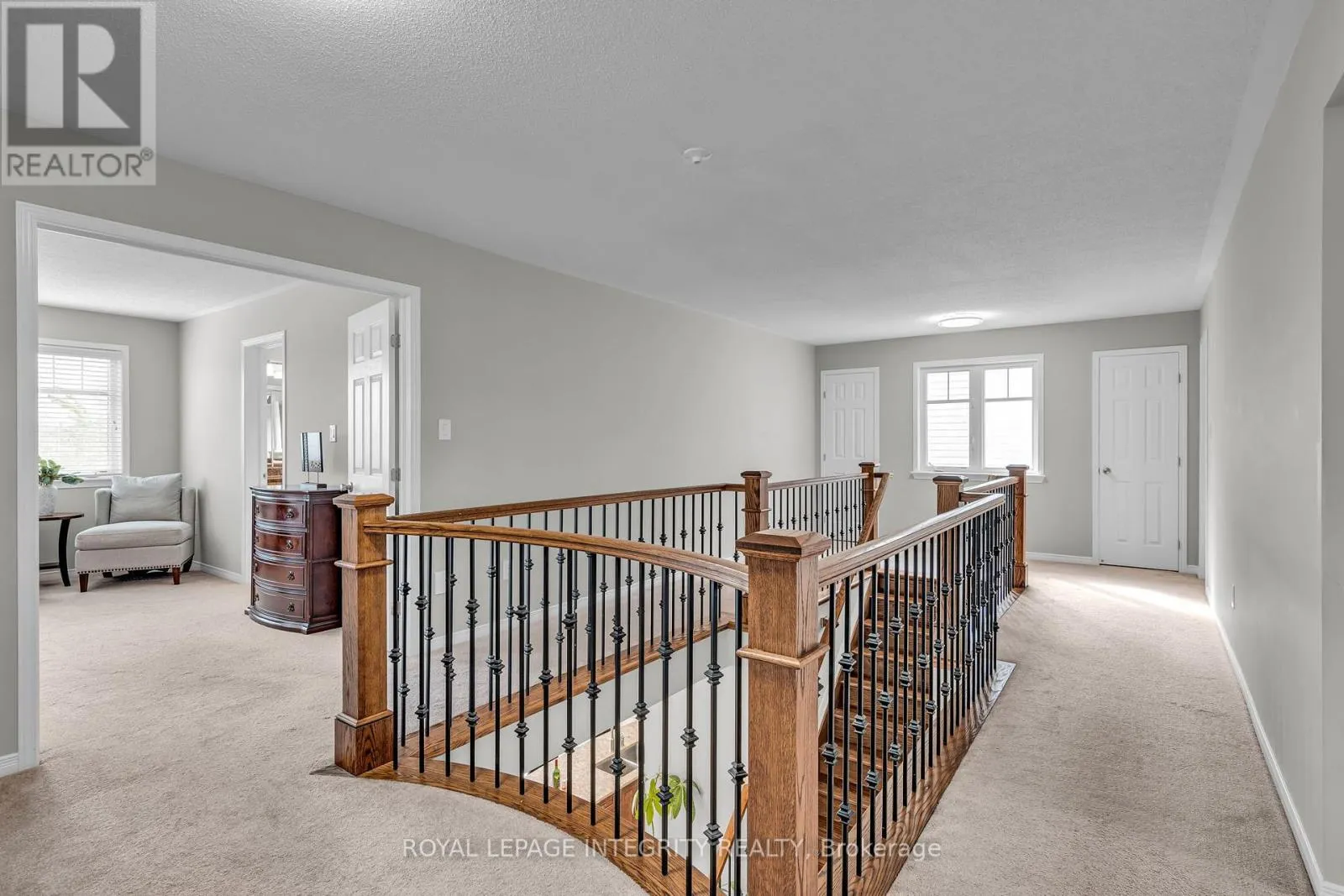 367 ANDALUSIAN CRESCENT