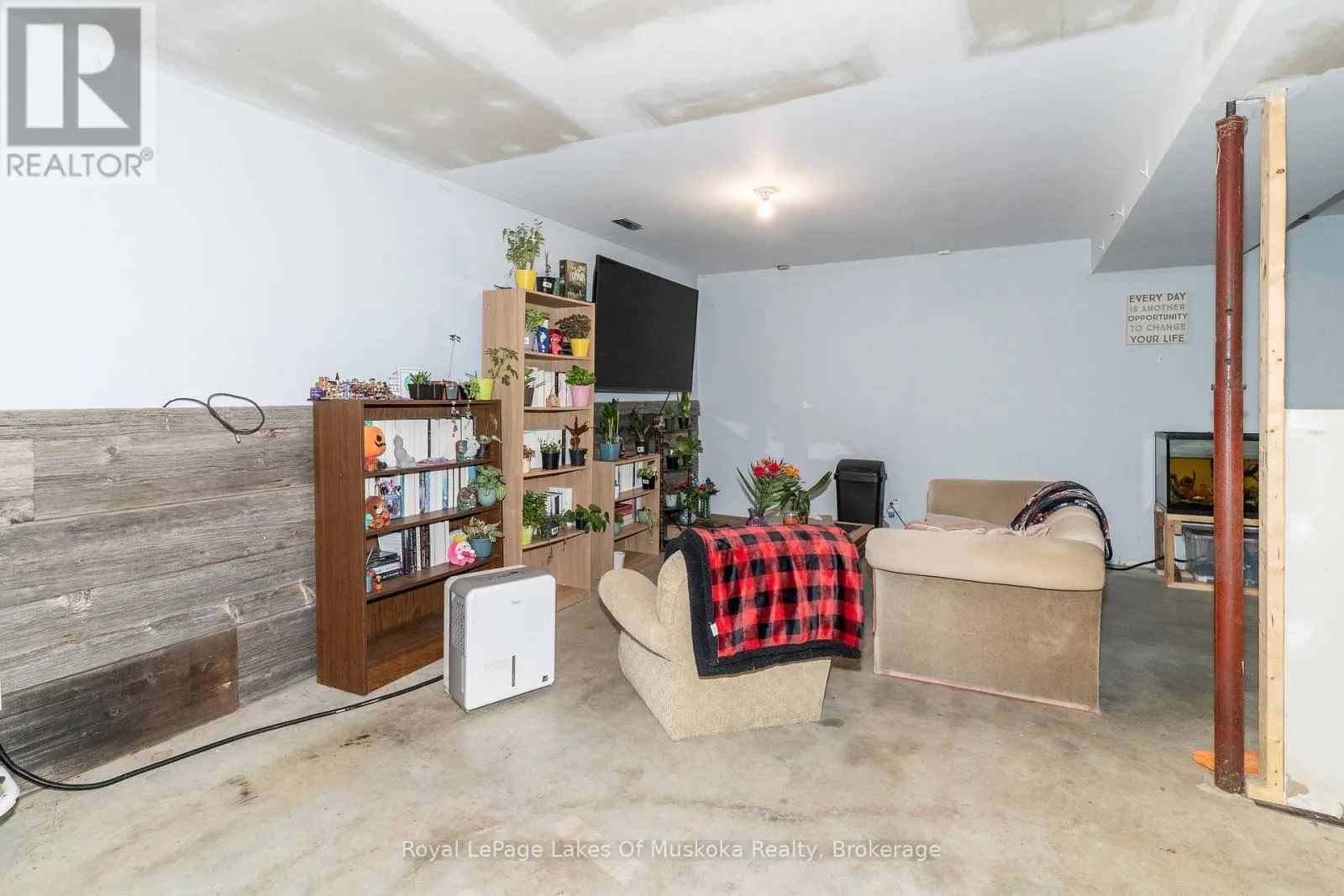 111 ALICE STREET