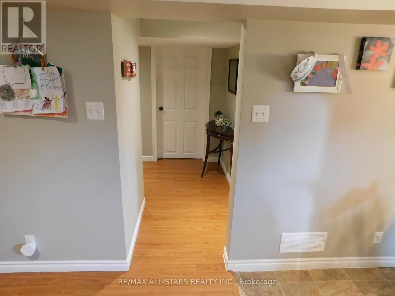 LOWER - 232 ANGELINE STREET N