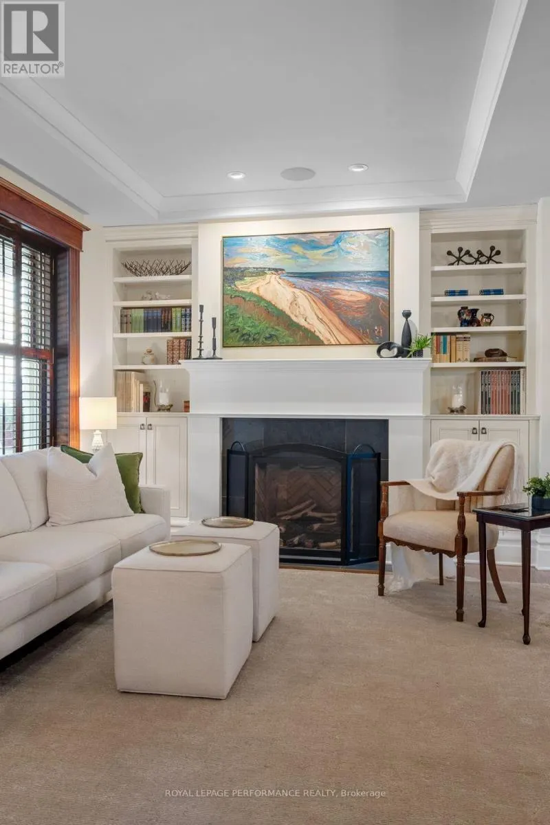 11 MARLOWE CRESCENT