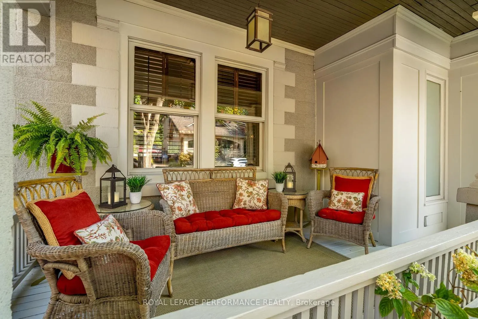 11 MARLOWE CRESCENT