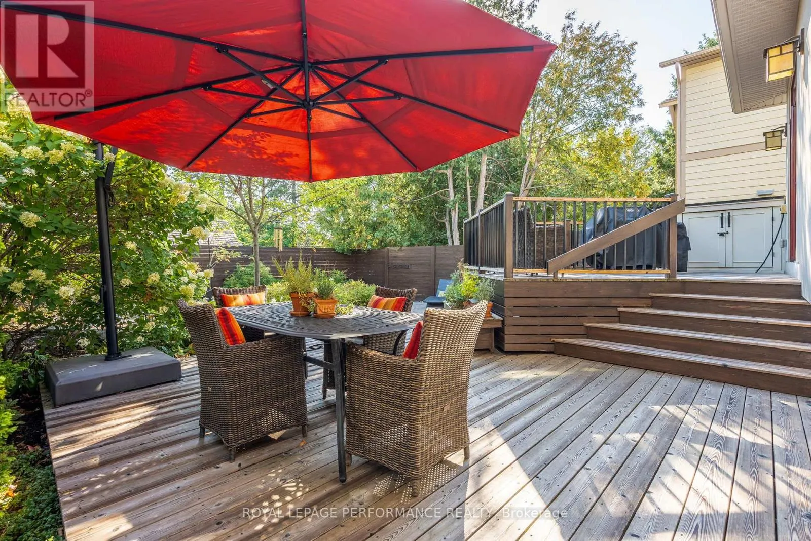 11 MARLOWE CRESCENT