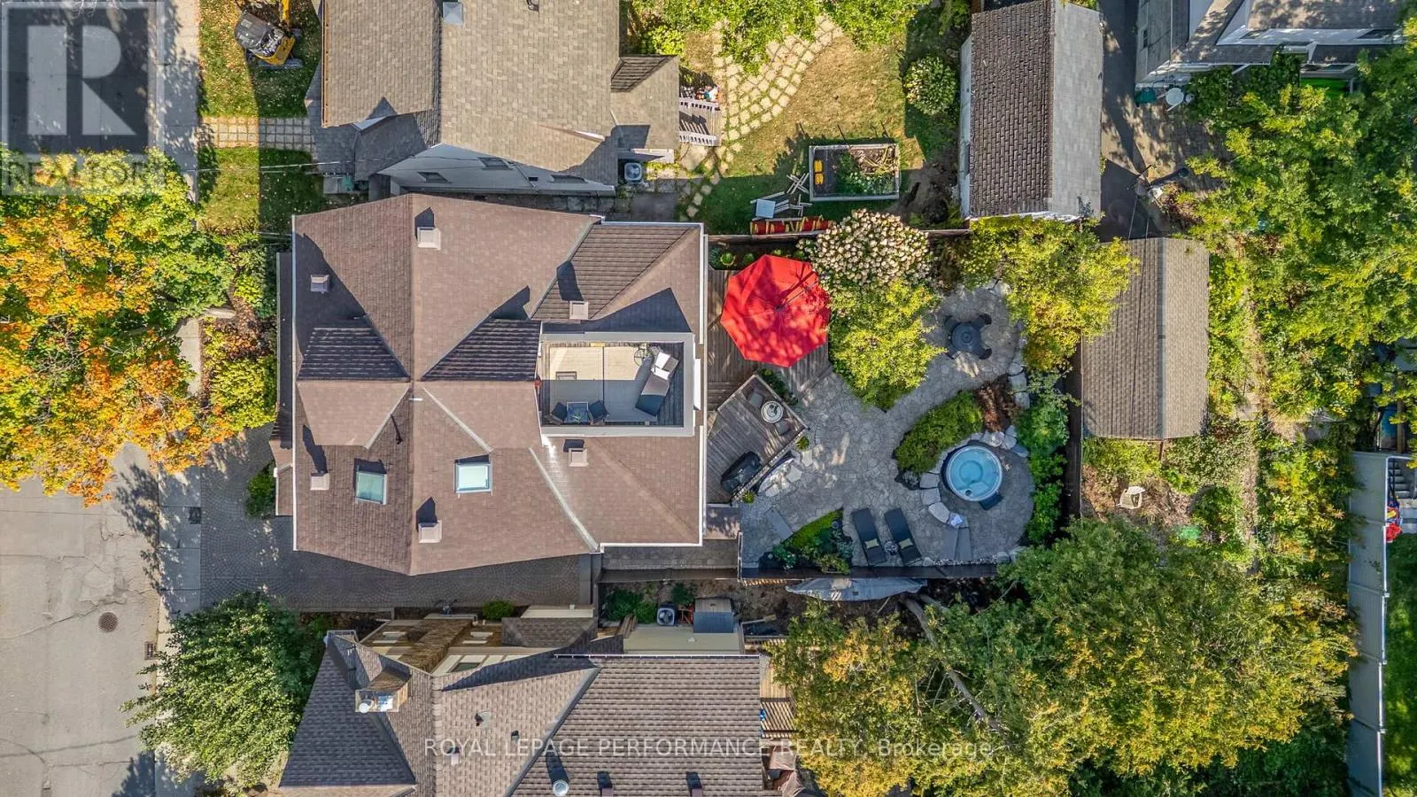 11 MARLOWE CRESCENT