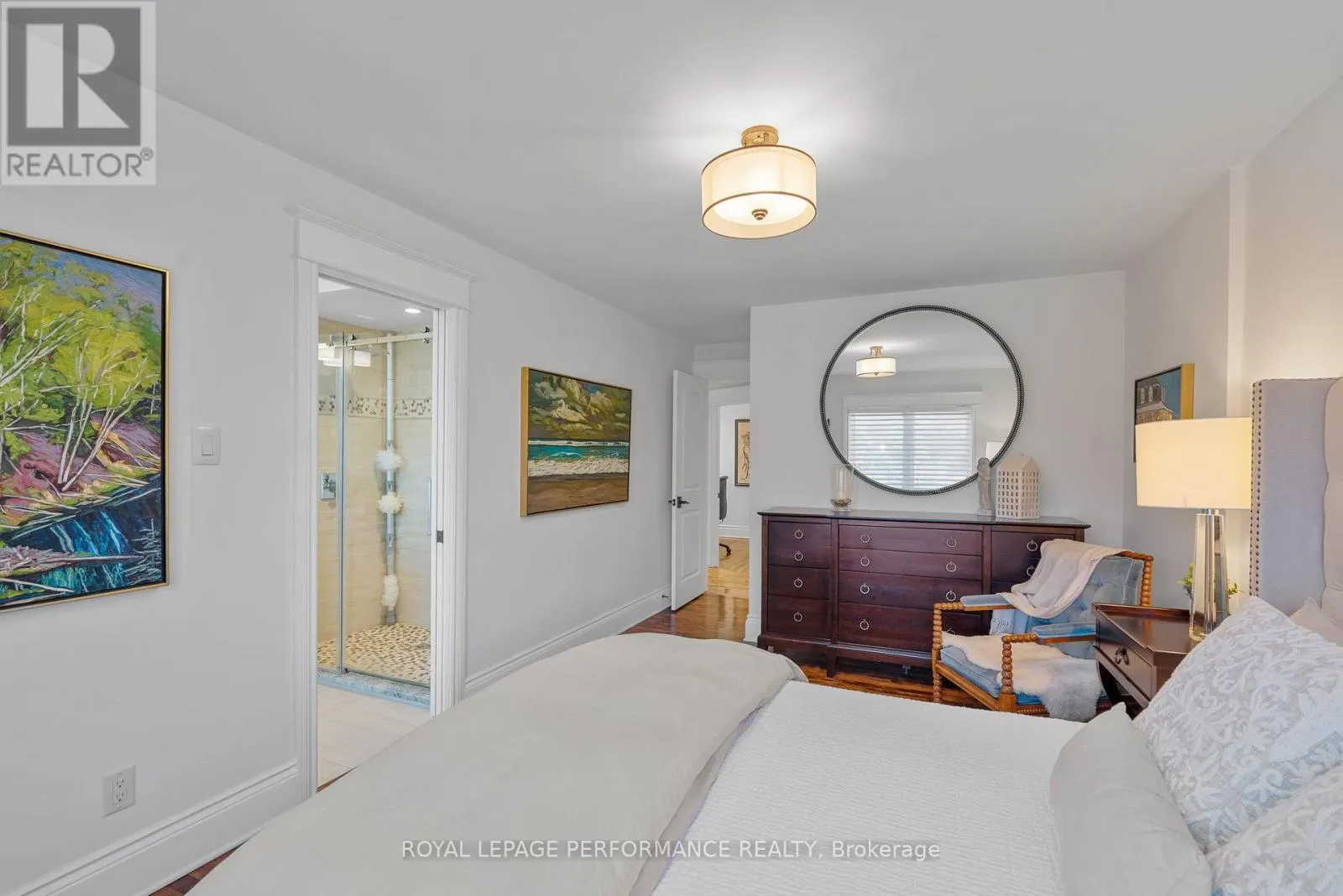 11 MARLOWE CRESCENT