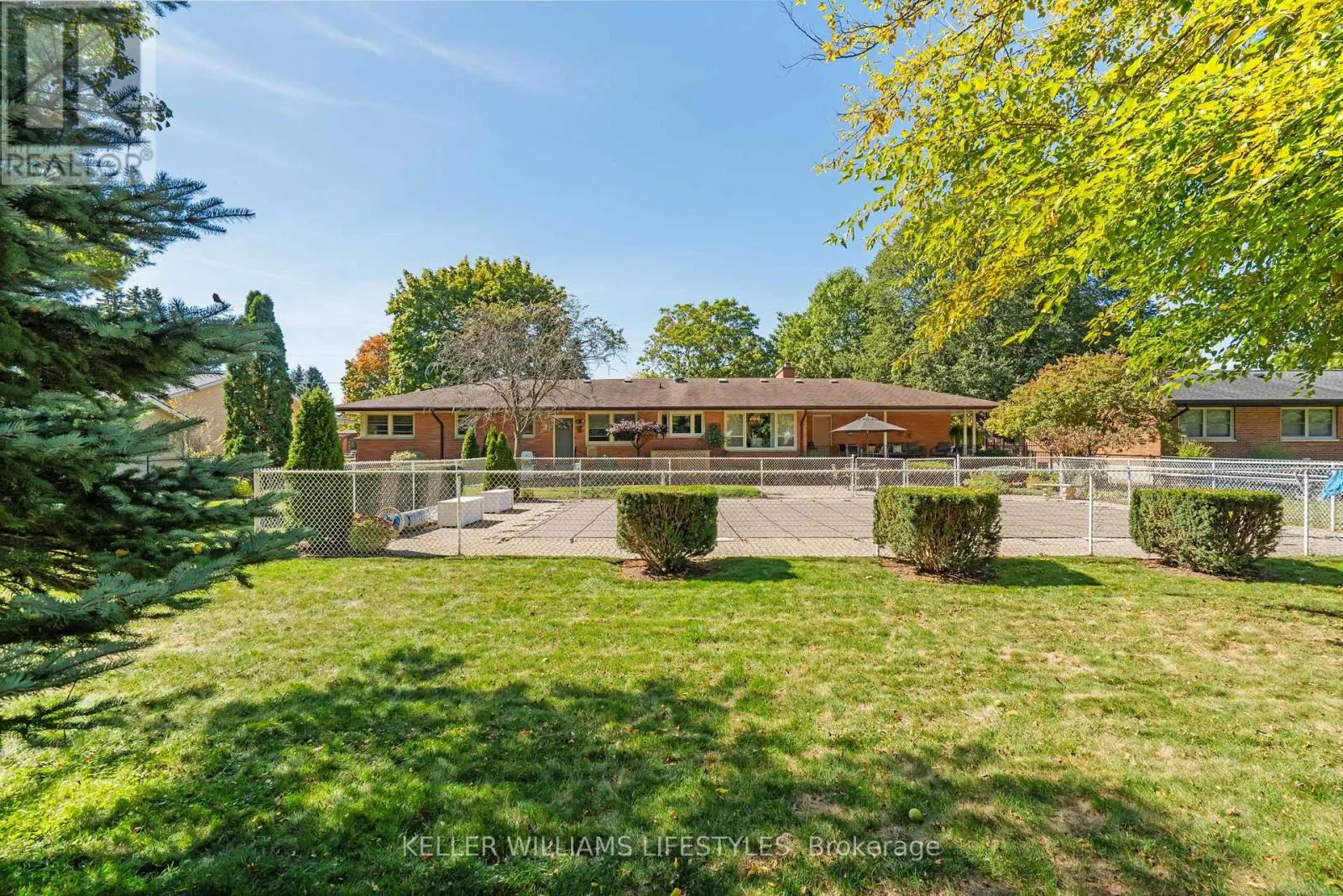 1618 STONEYBROOK CRESCENT