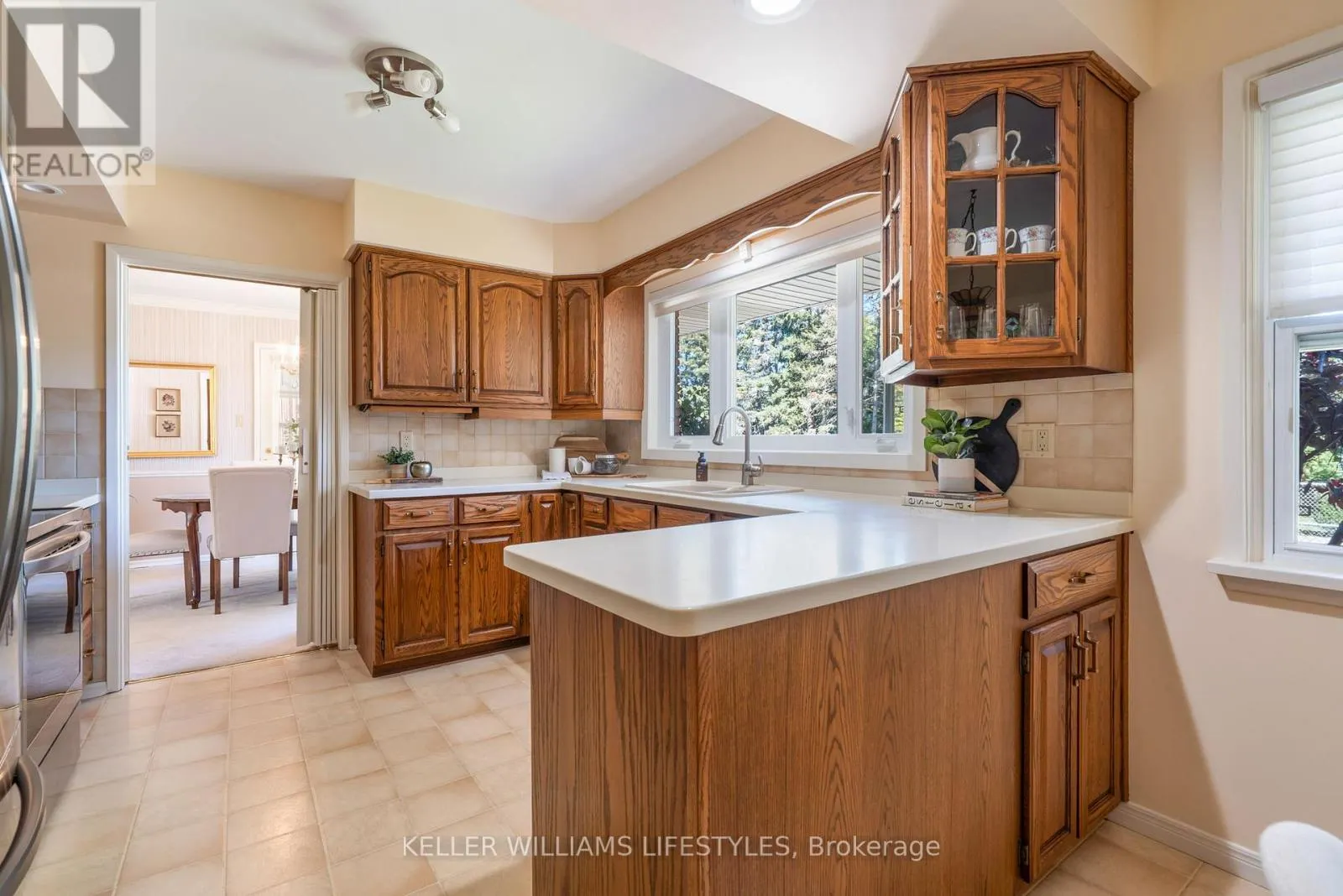 1618 STONEYBROOK CRESCENT