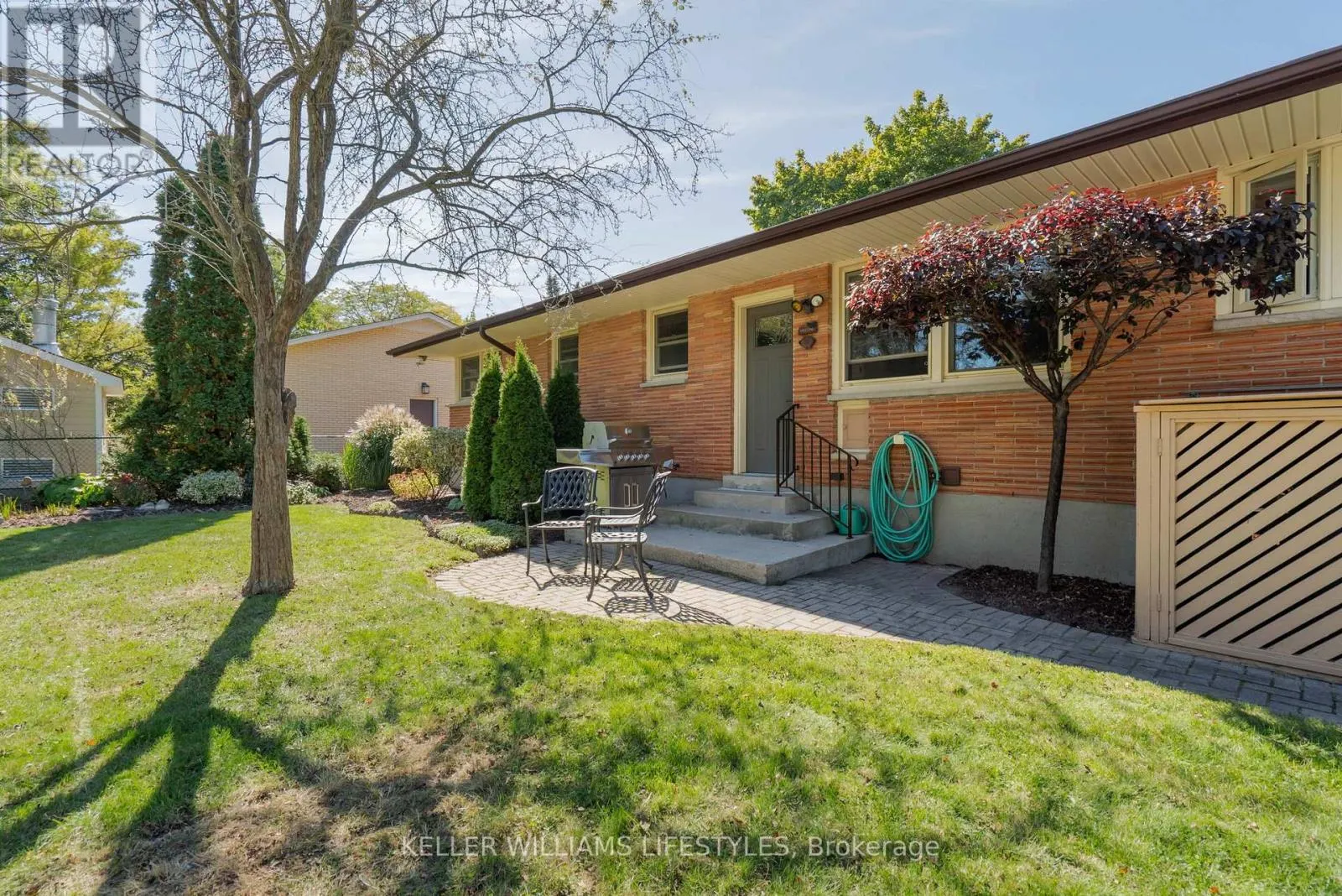 1618 STONEYBROOK CRESCENT