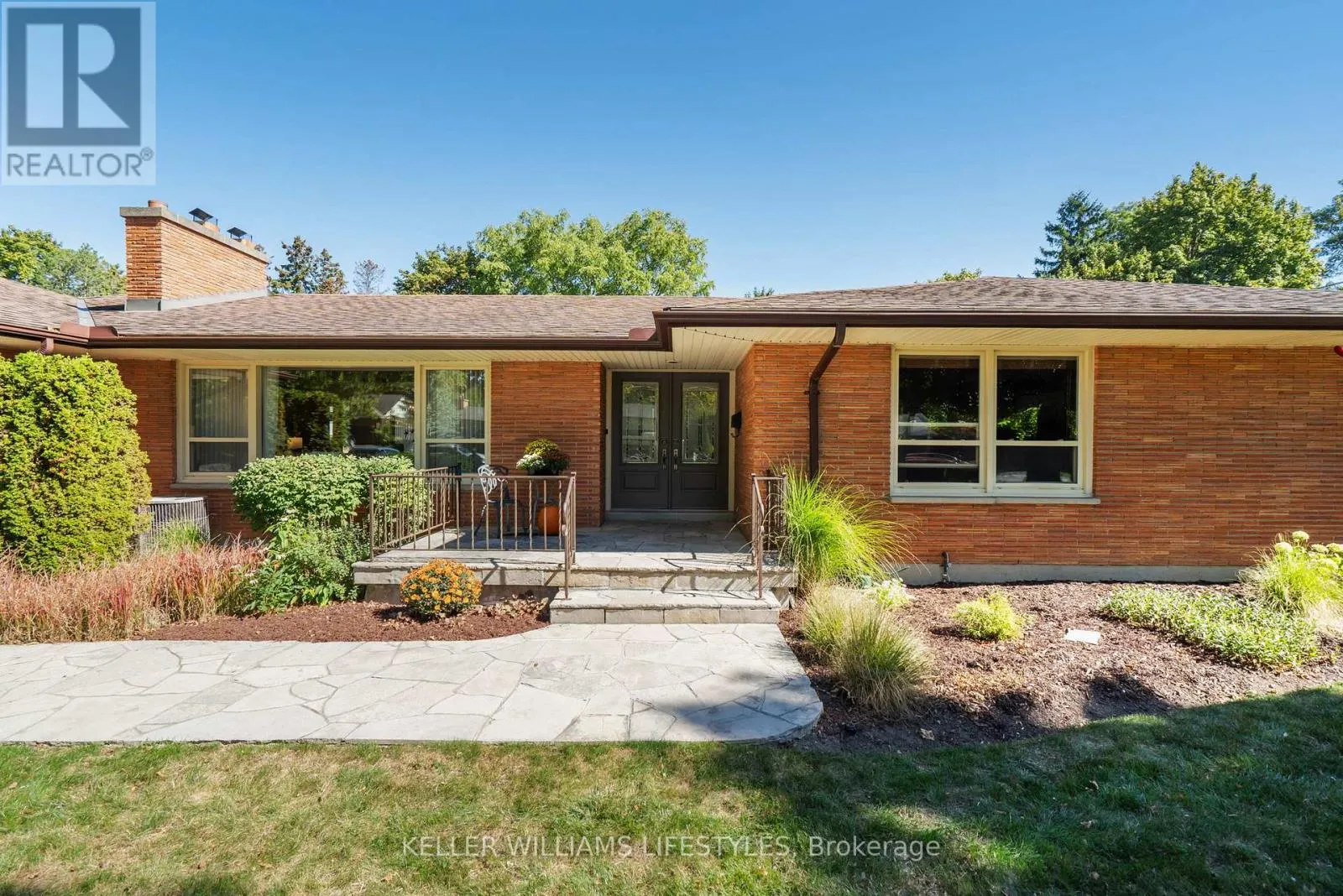 1618 STONEYBROOK CRESCENT